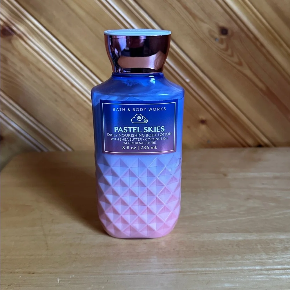 Bath & Body Works Pastel Skies Body Lotion